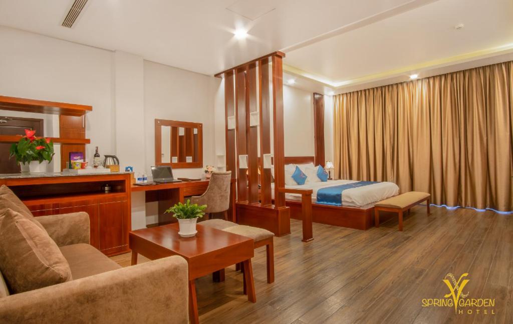 Spring Garden Hotel Lk Long Khanh Eksteriør billede