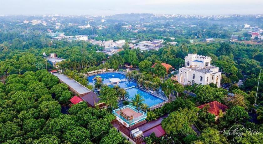 Spring Garden Hotel Lk Long Khanh Eksteriør billede
